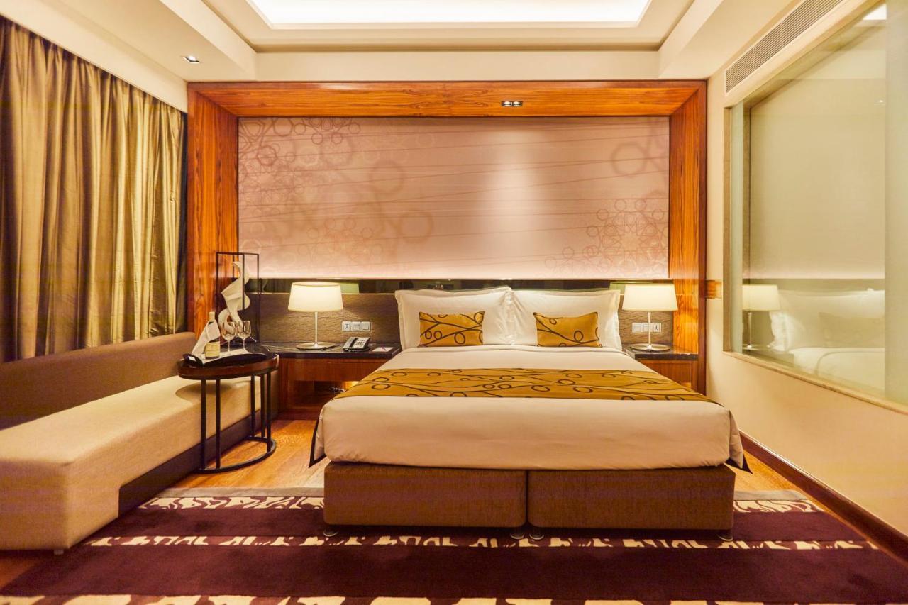 Crowne Plaza New Delhi Rohini By Ihg Hotel Buitenkant foto
