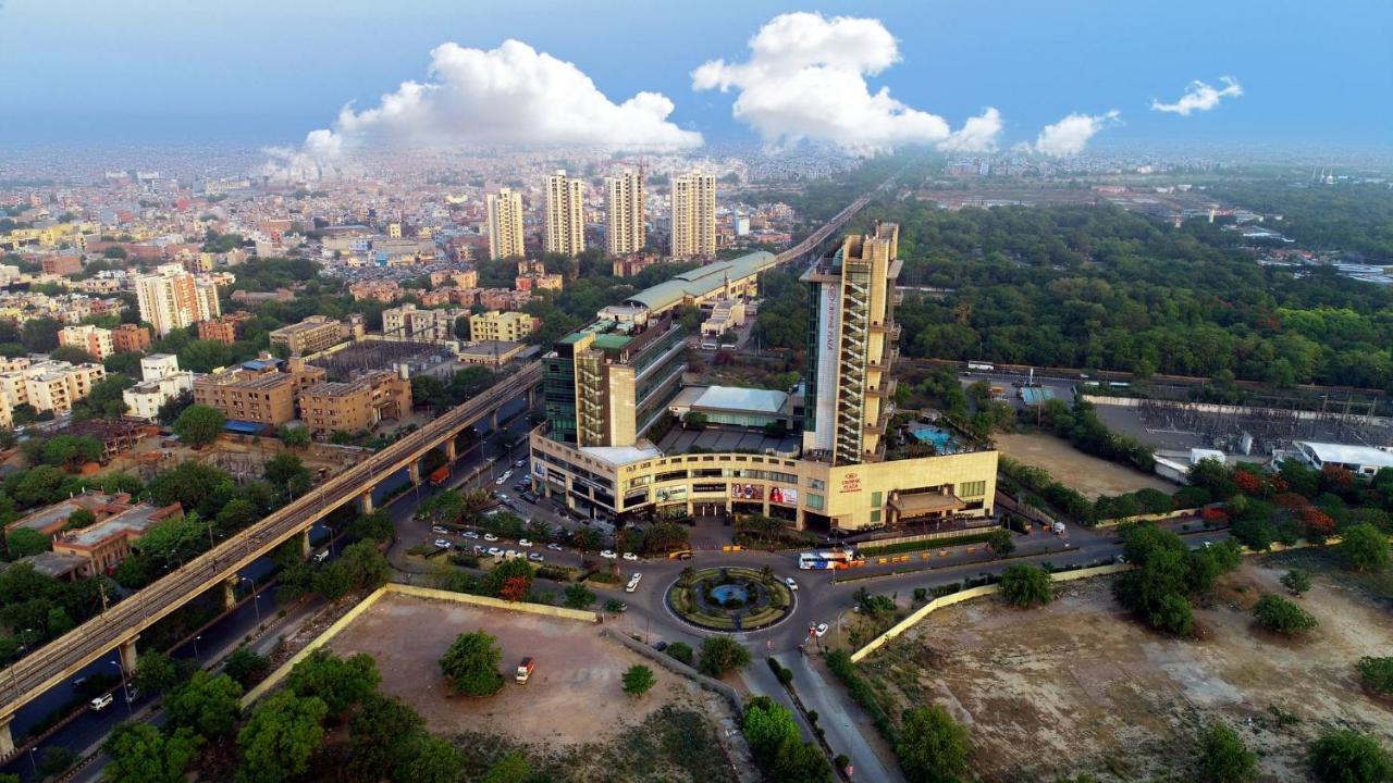 Crowne Plaza New Delhi Rohini By Ihg Hotel Buitenkant foto